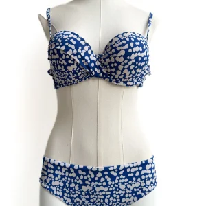 Conjunto de Bikini Estampado - Modelo Clásico y Elegante