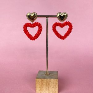 Pendientes de acero con piedras y forma corazón