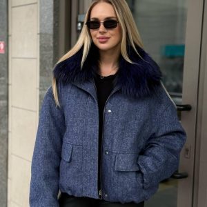 Bomber de lana con cuello de piel y relleno cálido