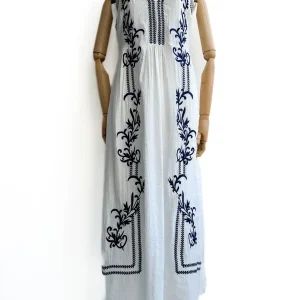 Vestido Largo Con Bordado